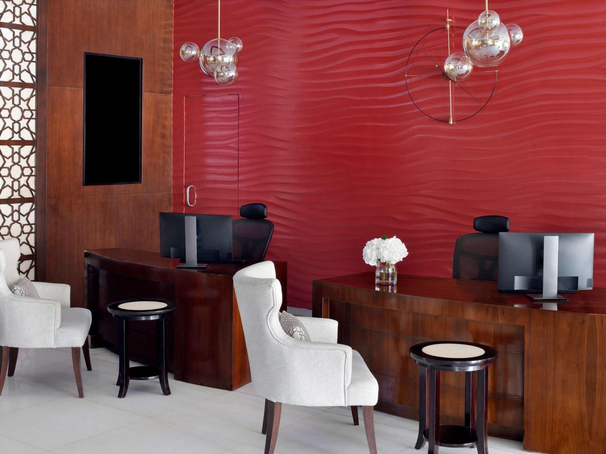 Moevenpick Hotel Apartments Al Mamzar Dubai Luaran gambar 3D wall panels